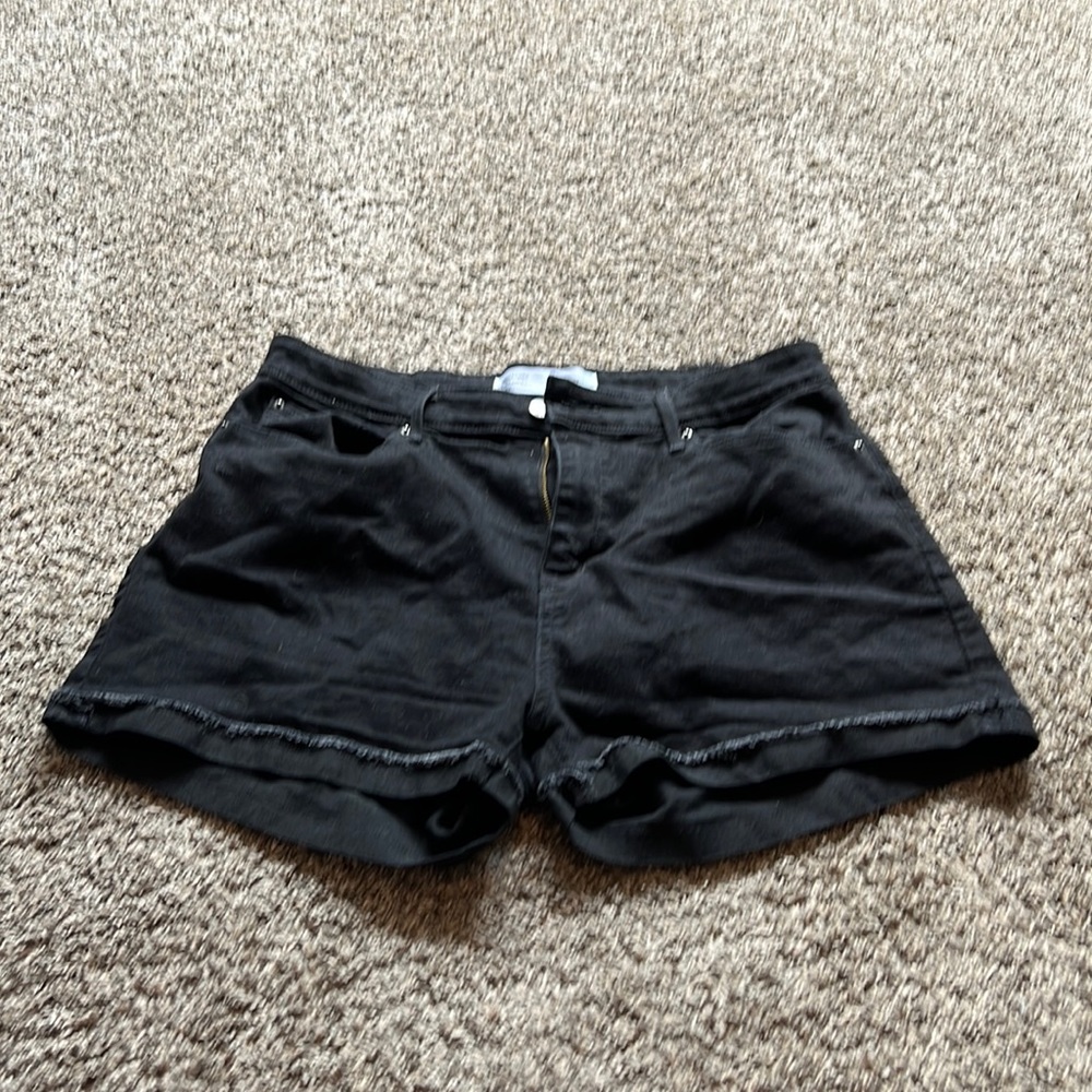 Levi Signature Women’s High Rise Shorts Size 16